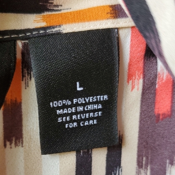 New Directions Sleeveless Blouse with Tie Neck - Picture 9 of 10